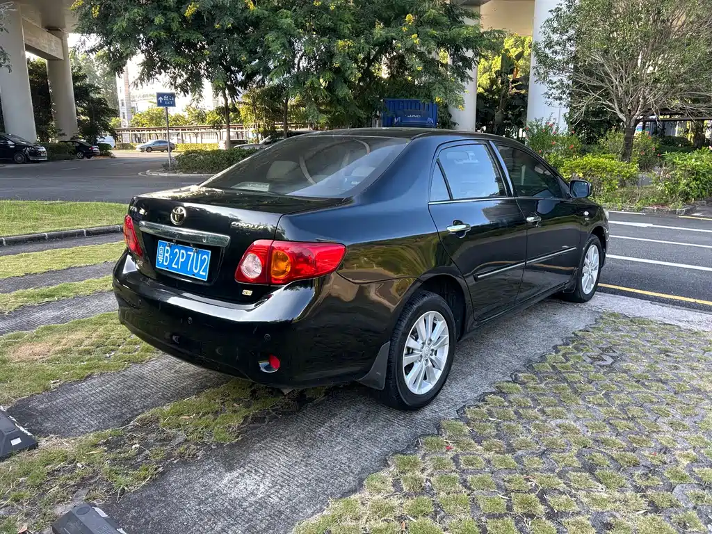 Toyota Corolla — миниатюра 5