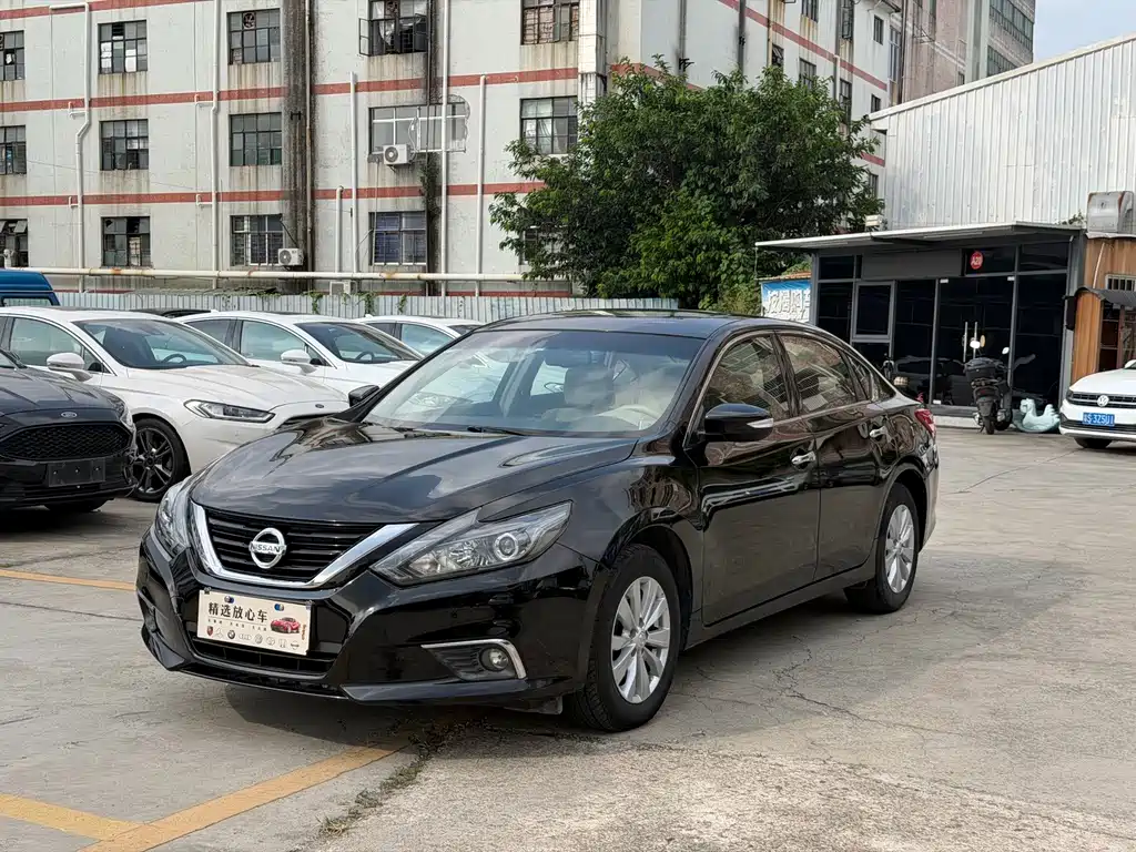 Nissan Teana
