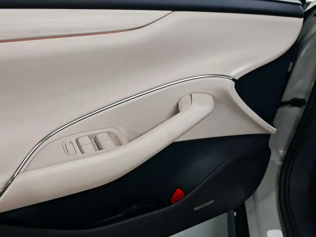 Xiaomi SU7 — миниатюра 13