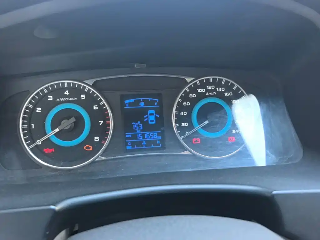 Geely Vision — миниатюра 12