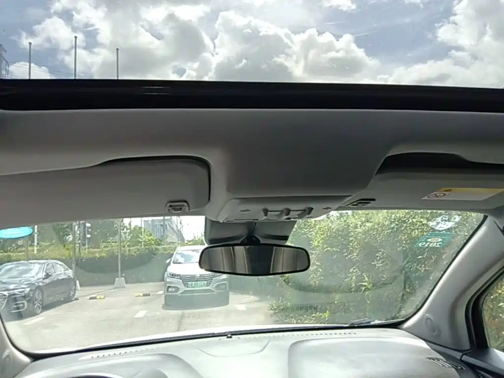 Chevrolet Trax — миниатюра 23