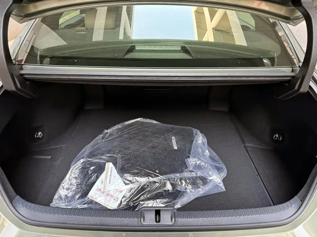 Lexus ES — миниатюра 8