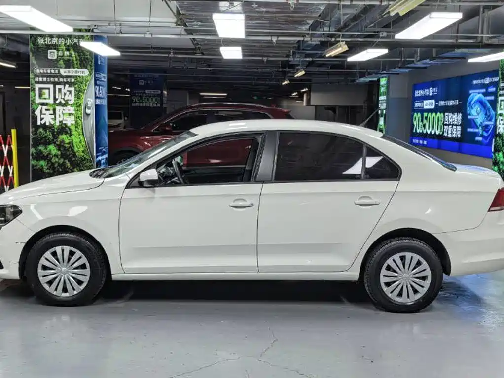 Volkswagen Santana — миниатюра 4