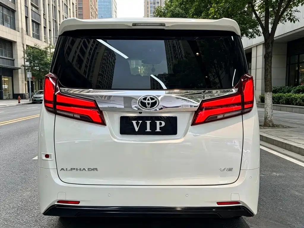 Toyota Alphard 2018 3.5L Luxury