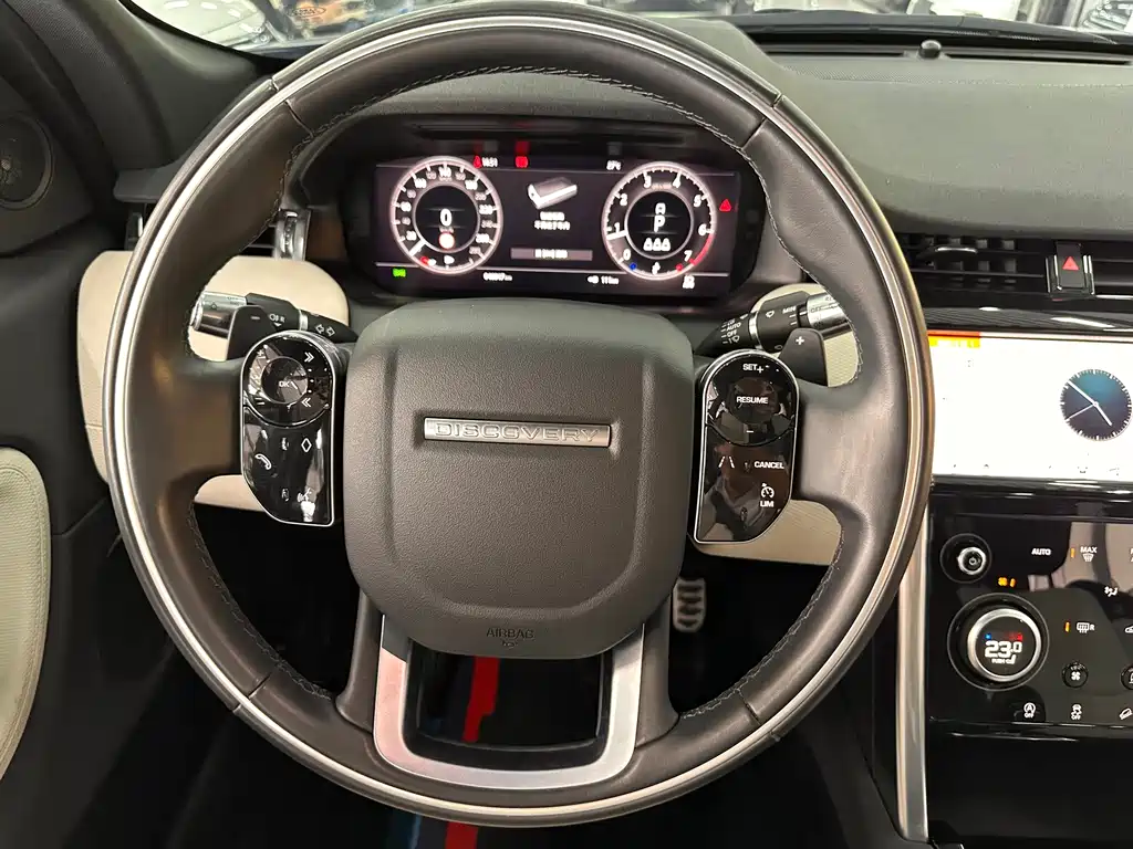 Land Rover Discovery Sport — миниатюра 10