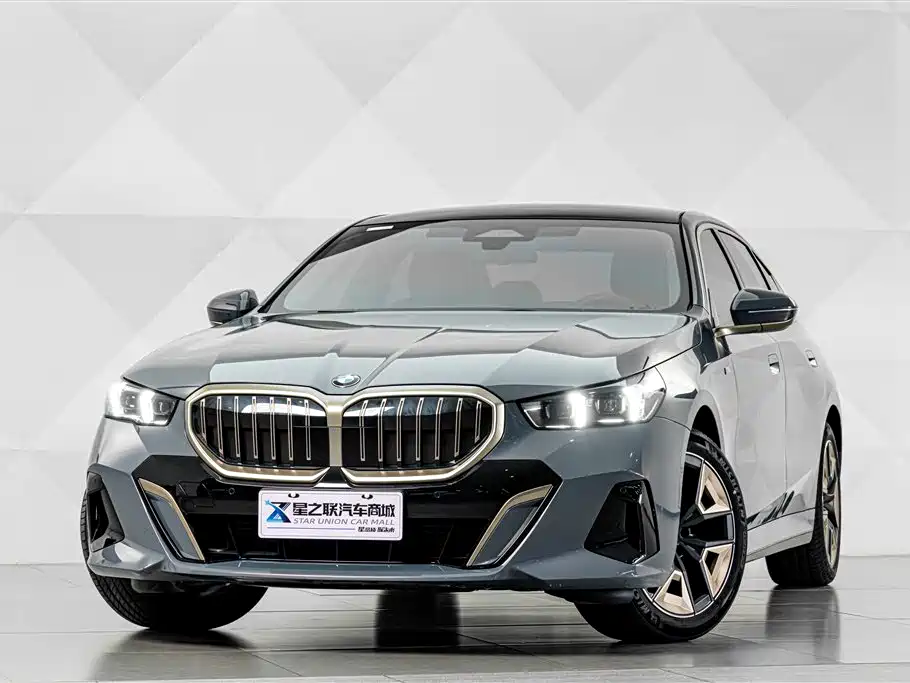 BMW 5 Series — миниатюра 2
