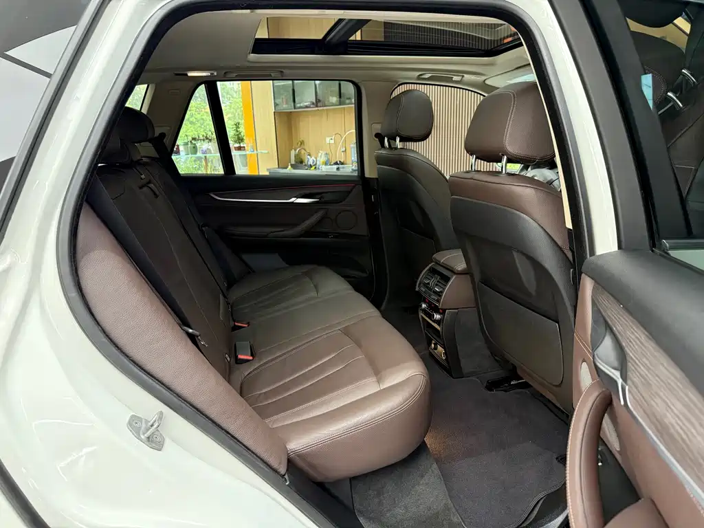 BMW X5 (Import) — миниатюра 26