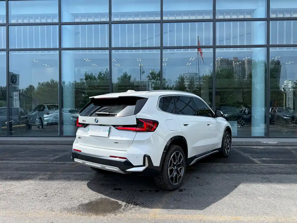 BMW X1 2025 sDrive25Li X