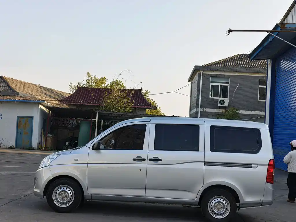 WULING WULING RONGGUANG V