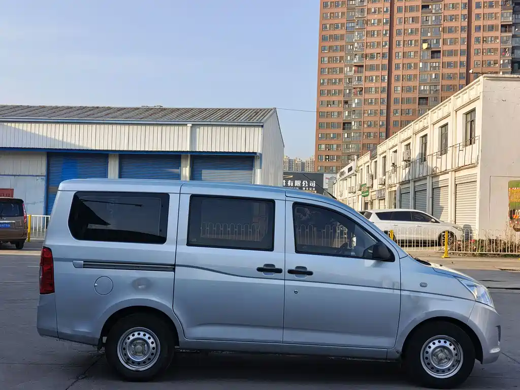 WULING WULING RONGGUANG V