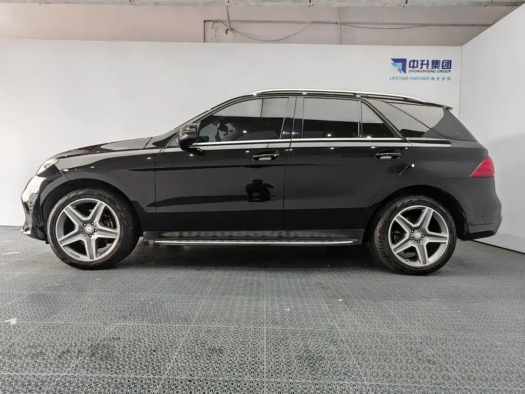 Mercedes-Benz GLE (Import) — миниатюра 7