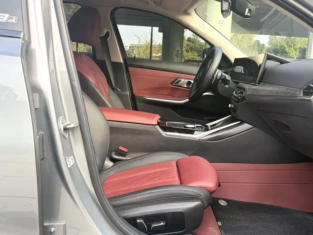 BMW 3 Series — миниатюра 7