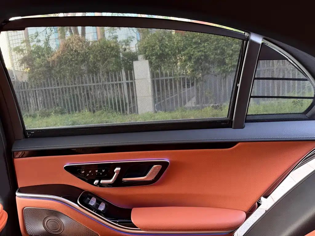 Mercedes-Benz S-Class — миниатюра 13