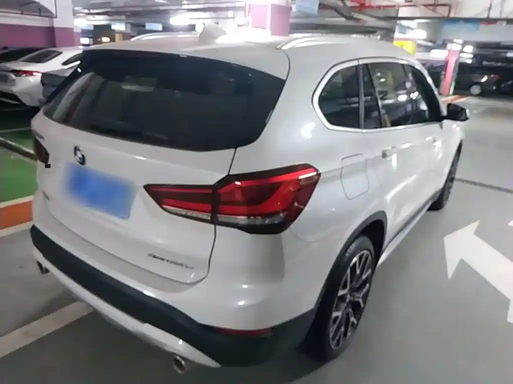 BMW X1 — миниатюра 5