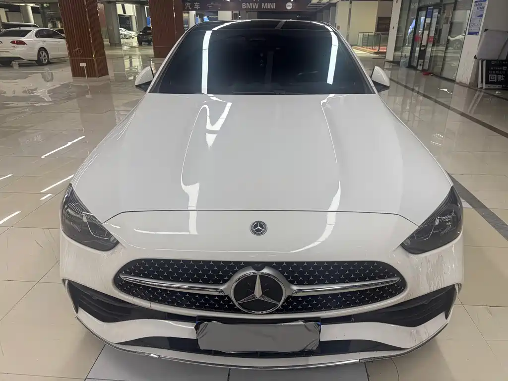 Mercedes-Benz C-Class — миниатюра 2