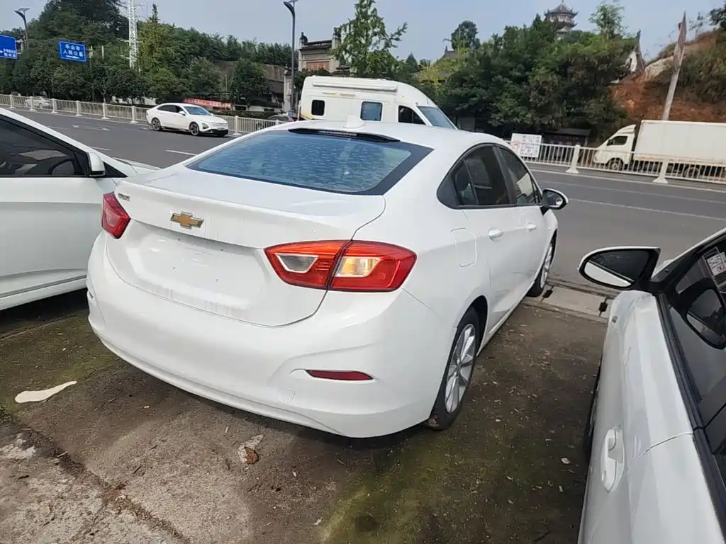 Chevrolet Cruze — миниатюра 7