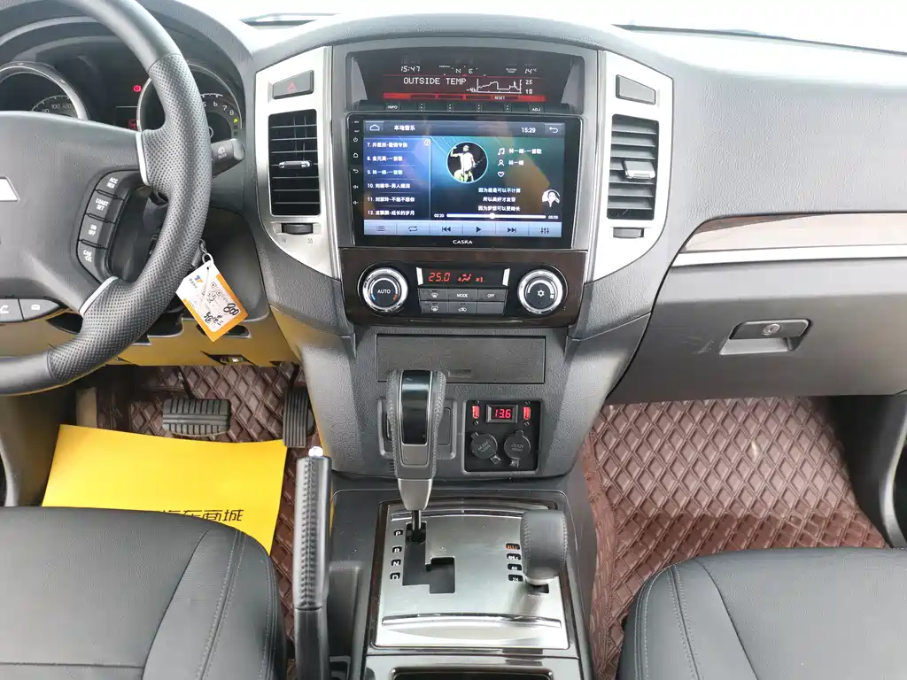 Mitsubishi V87 2018 3.8L