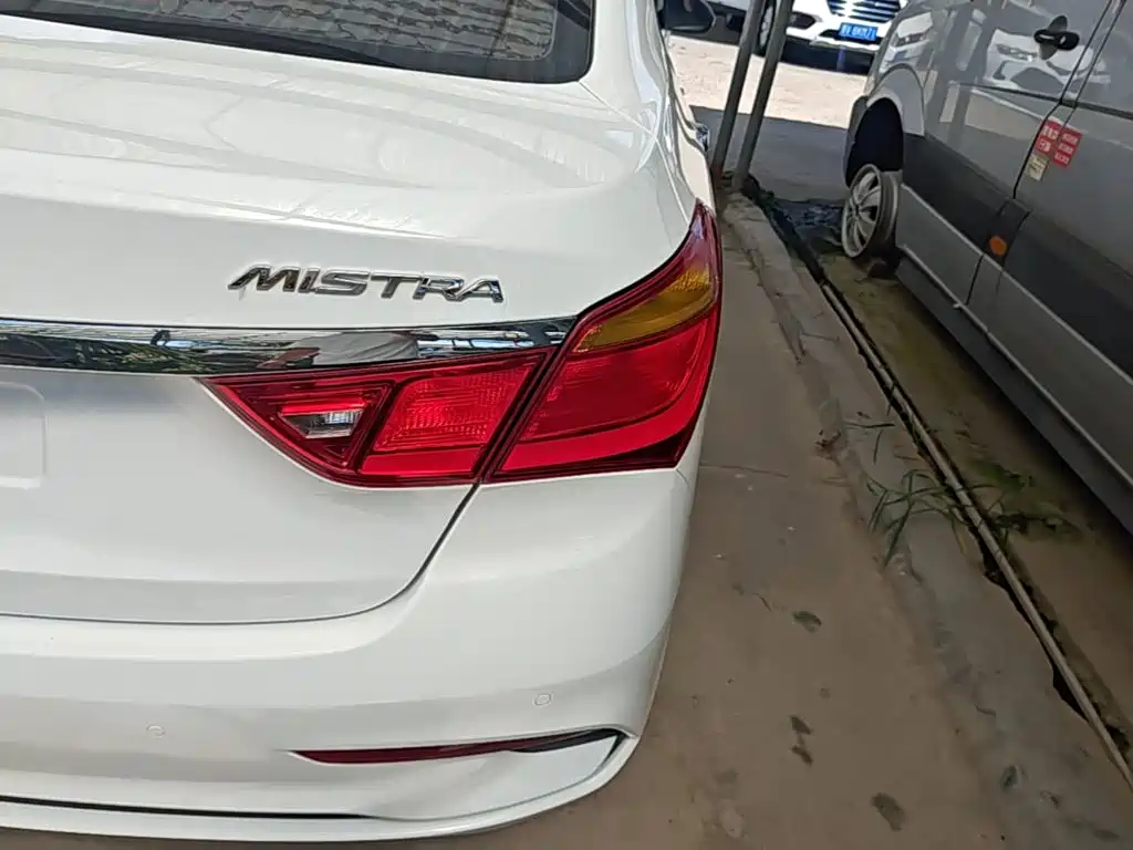Hyundai Mistra — миниатюра 8