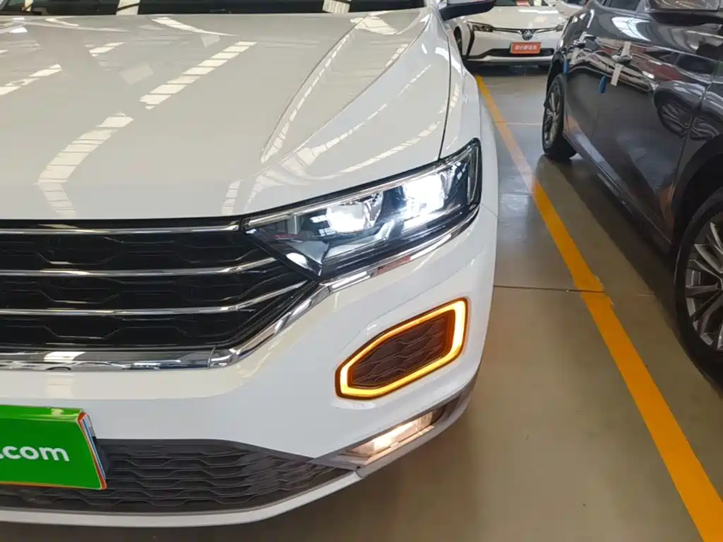 Volkswagen T-Roc — миниатюра 24