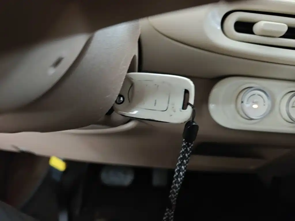 Wuling MINIEV — миниатюра 9
