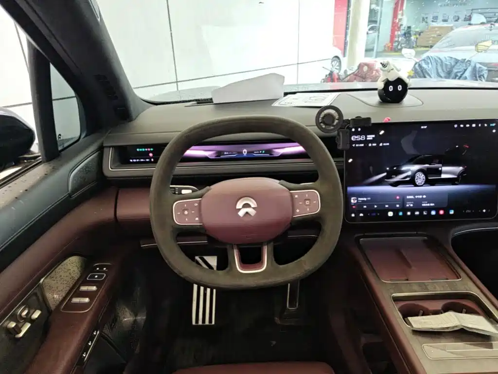 NIO ES8 — миниатюра 11