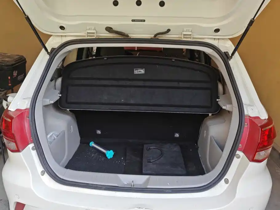 BAIC New Energy EV — миниатюра 4