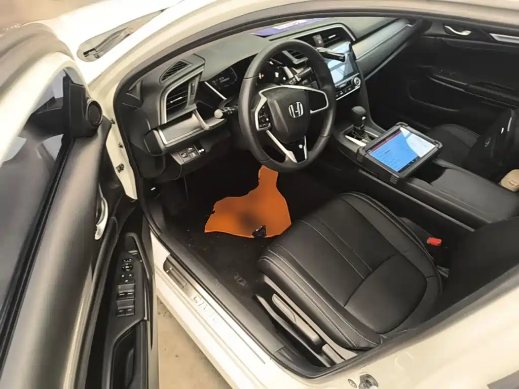 Honda Civic — миниатюра 16