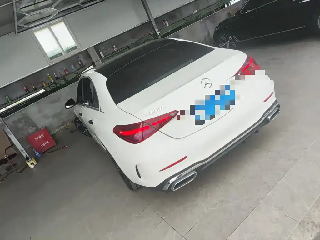 Mercedes-Benz C-Class — миниатюра 4