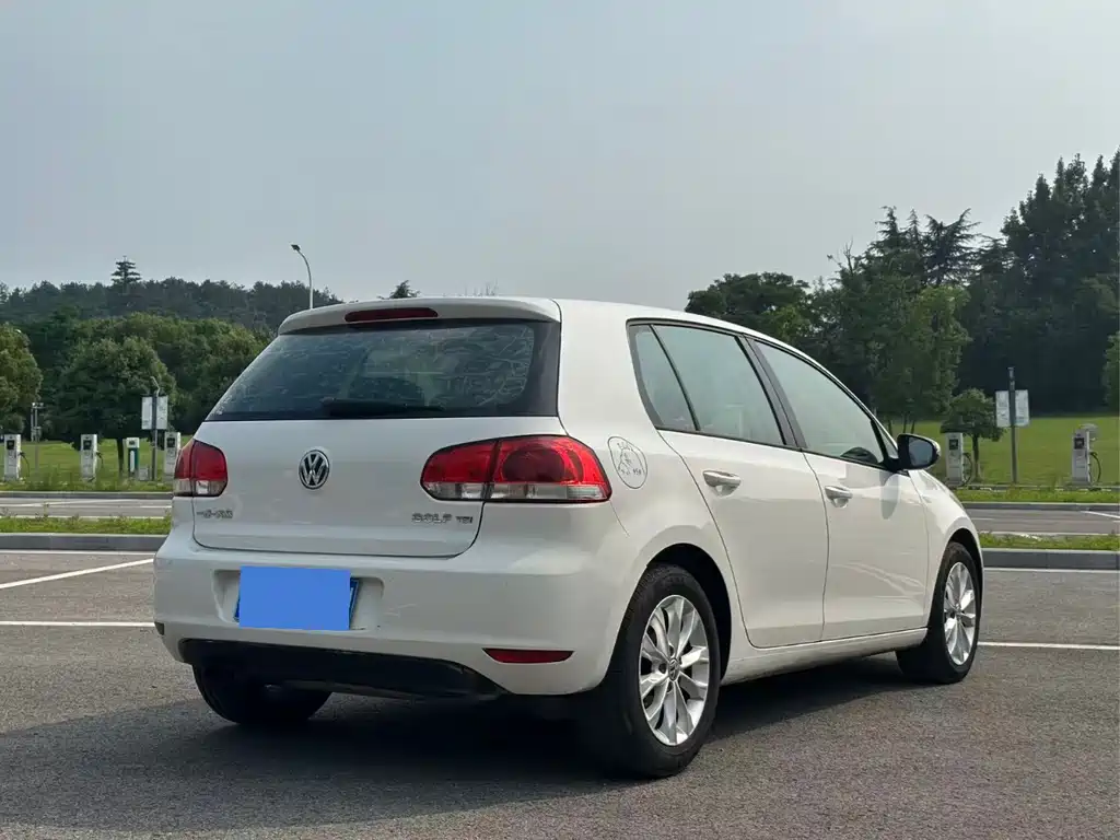 Volkswagen Golf 2012 1.4TSI AT Comfort