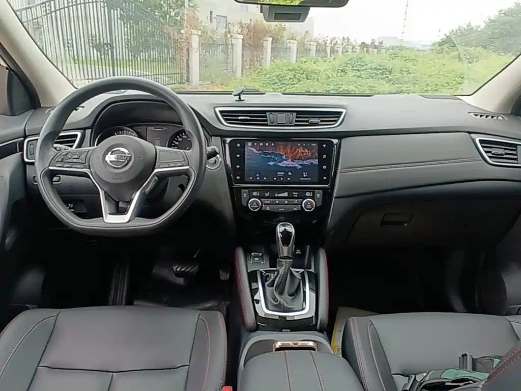 Nissan Qashqai — миниатюра 10