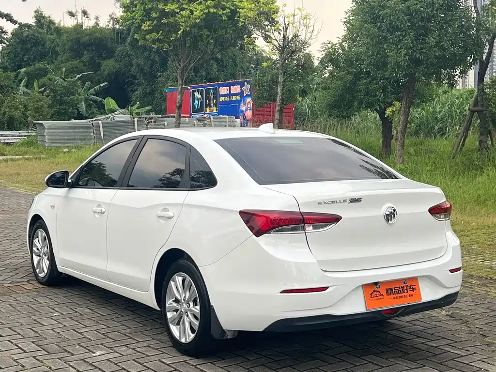 Buick Excelle — миниатюра 15