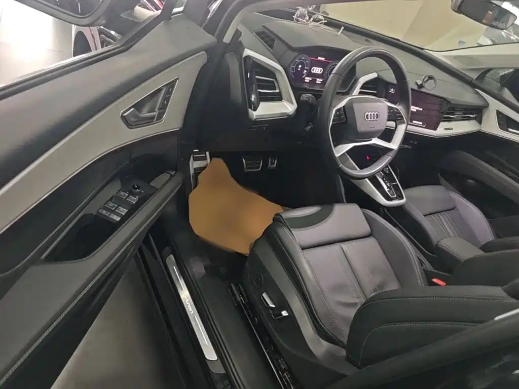 Audi Q5 e-tron — миниатюра 16
