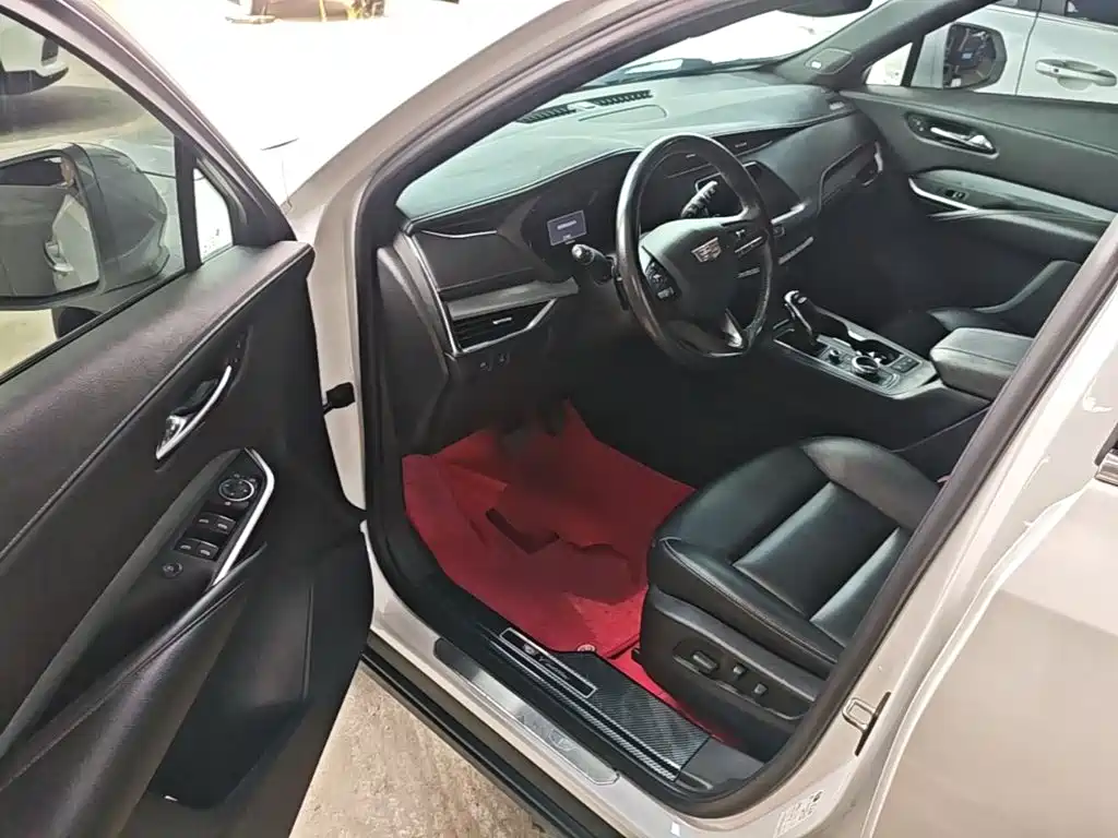 Cadillac XT4 — миниатюра 16