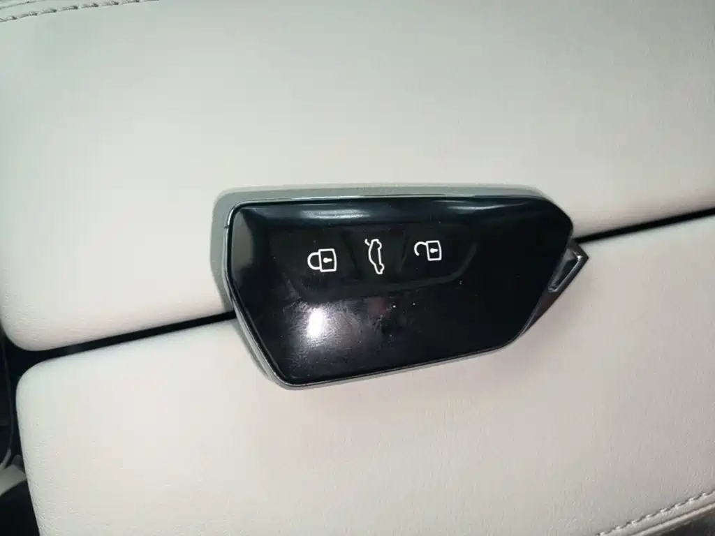 Volkswagen Sagitar — миниатюра 9
