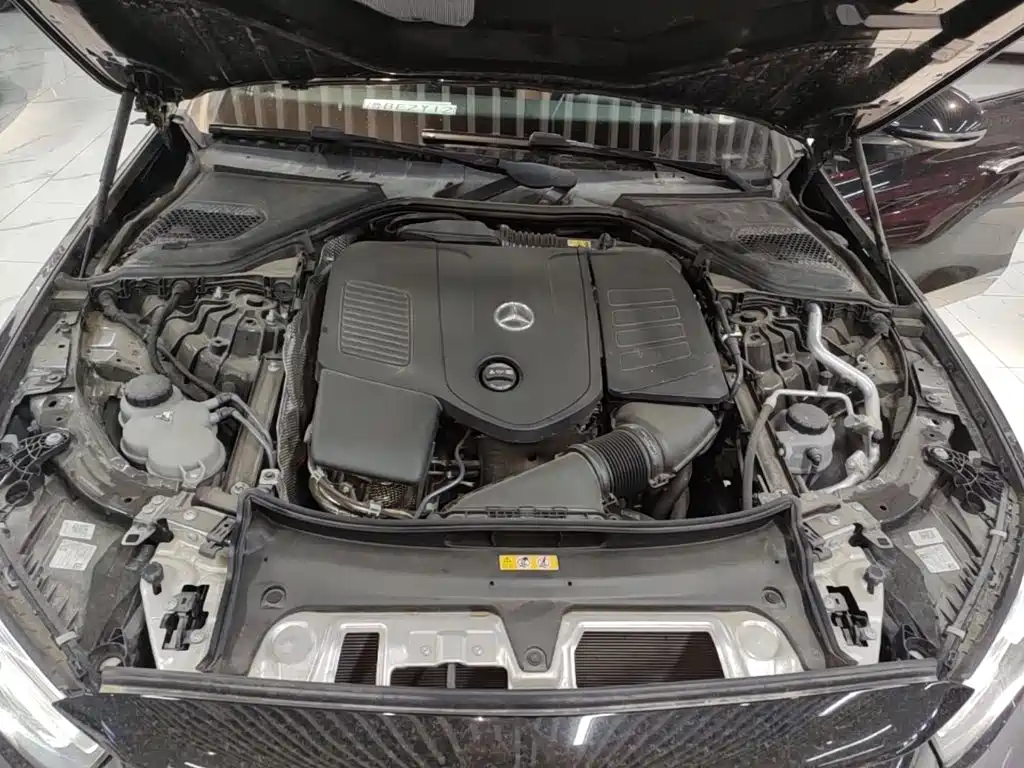 Mercedes-Benz E-Class (Import) — миниатюра 20