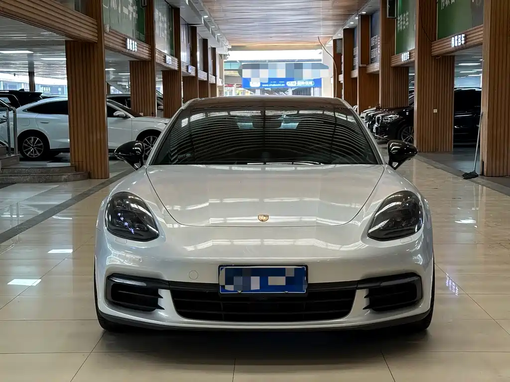Porsche Panamera — миниатюра 2