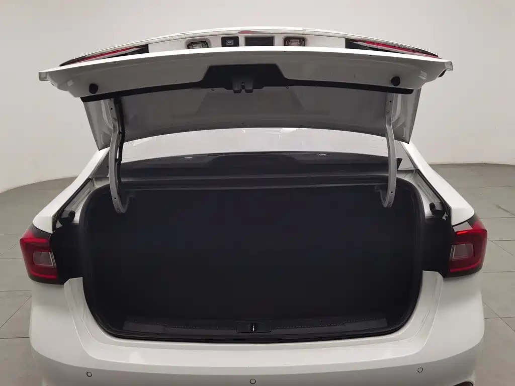 Roewe i5 — миниатюра 16