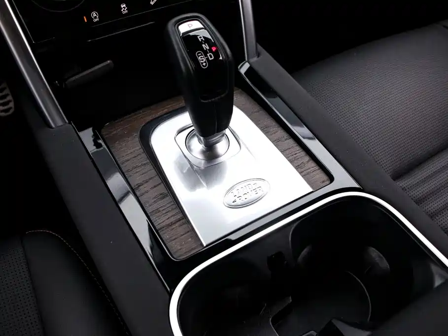 Land Rover Discovery Sport — миниатюра 10