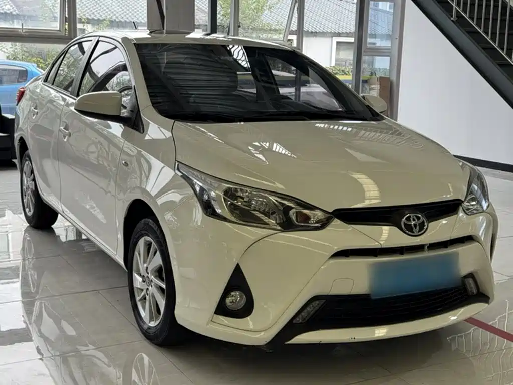 Toyota Yaris L — миниатюра 4