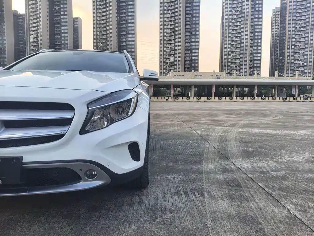Mercedes-Benz GLA — миниатюра 18