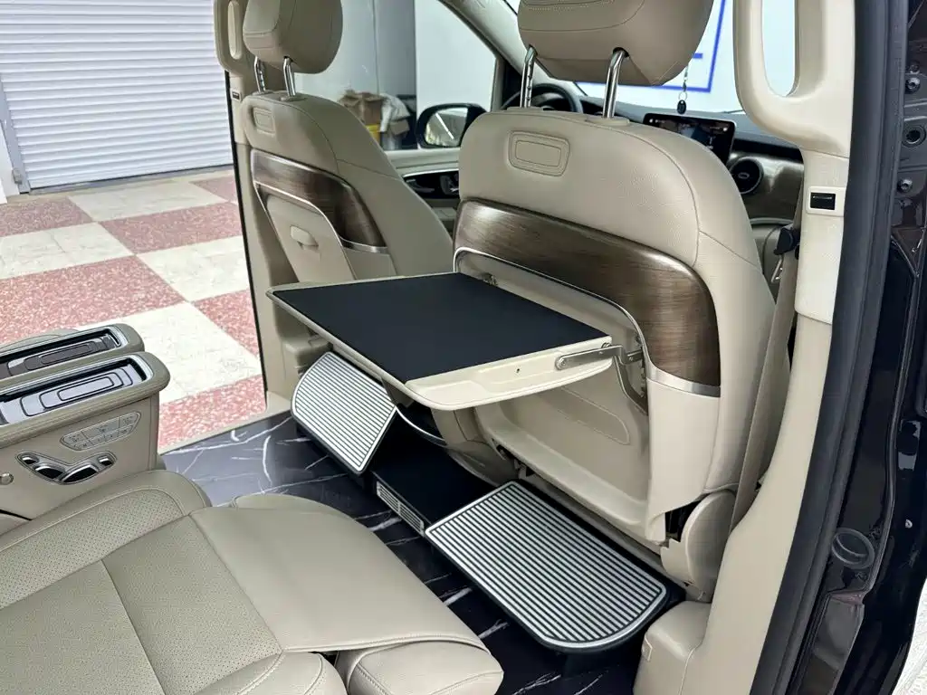 Mercedes-Benz V-Class — миниатюра 34