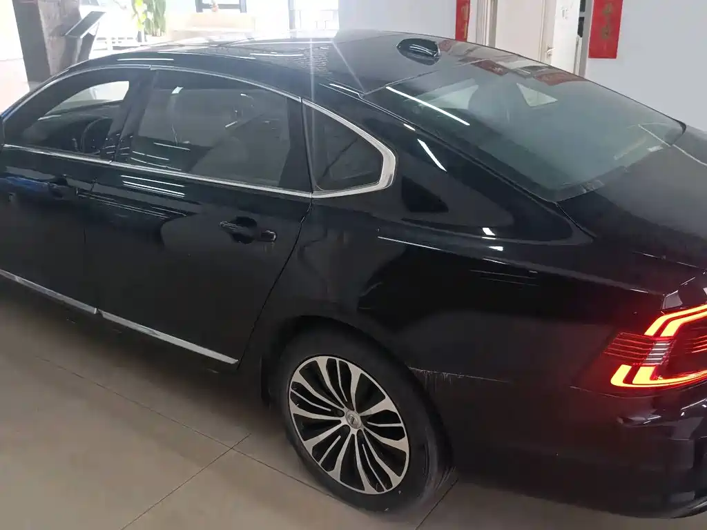 Volvo S90 — миниатюра 3