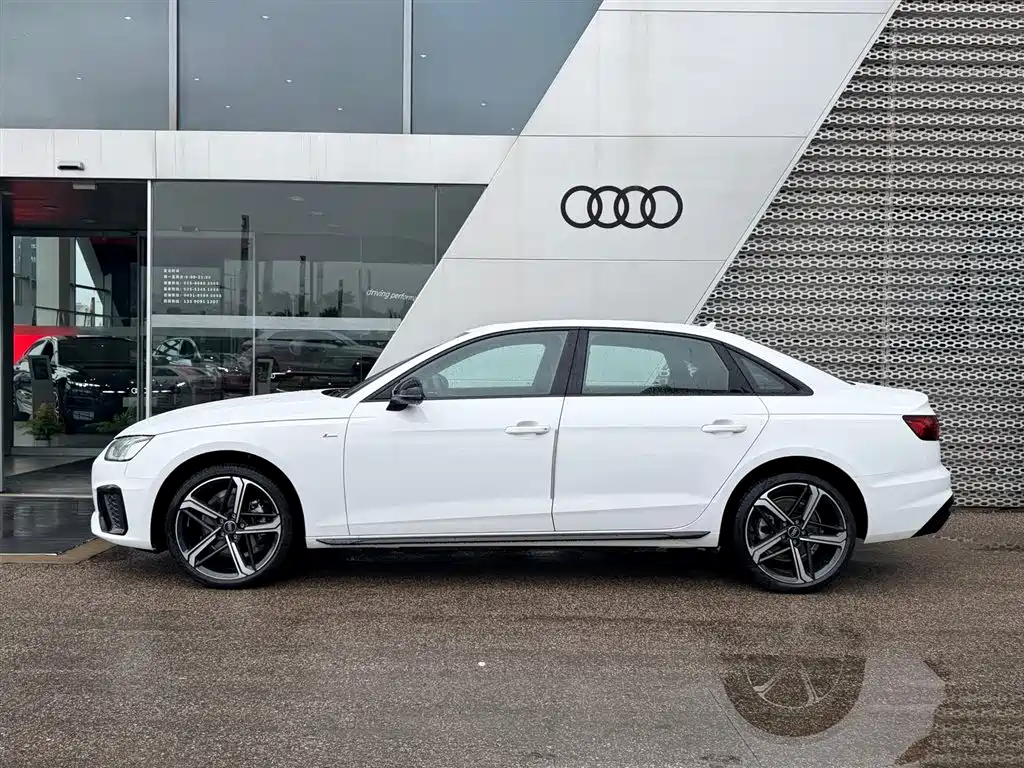 Audi A4L 2025 200 Enjoy 40 TFSI Luxury