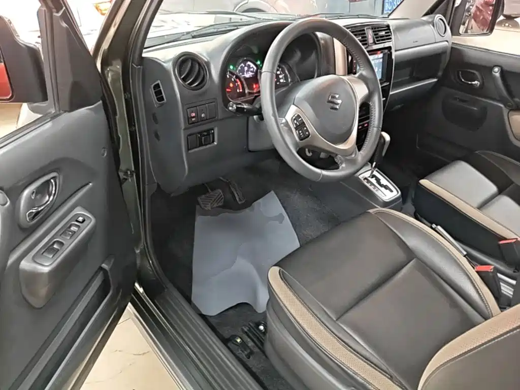 Suzuki Jimny — миниатюра 16