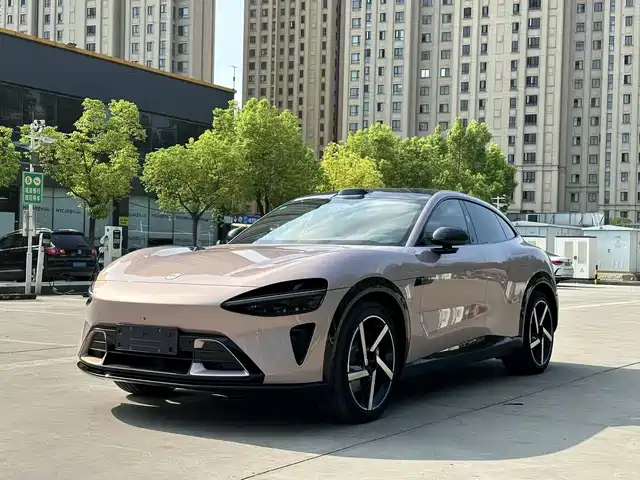 XIAOMI CAR XIAOMI YU7 2025
