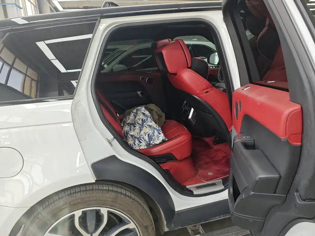 Land Rover Sport — миниатюра 12