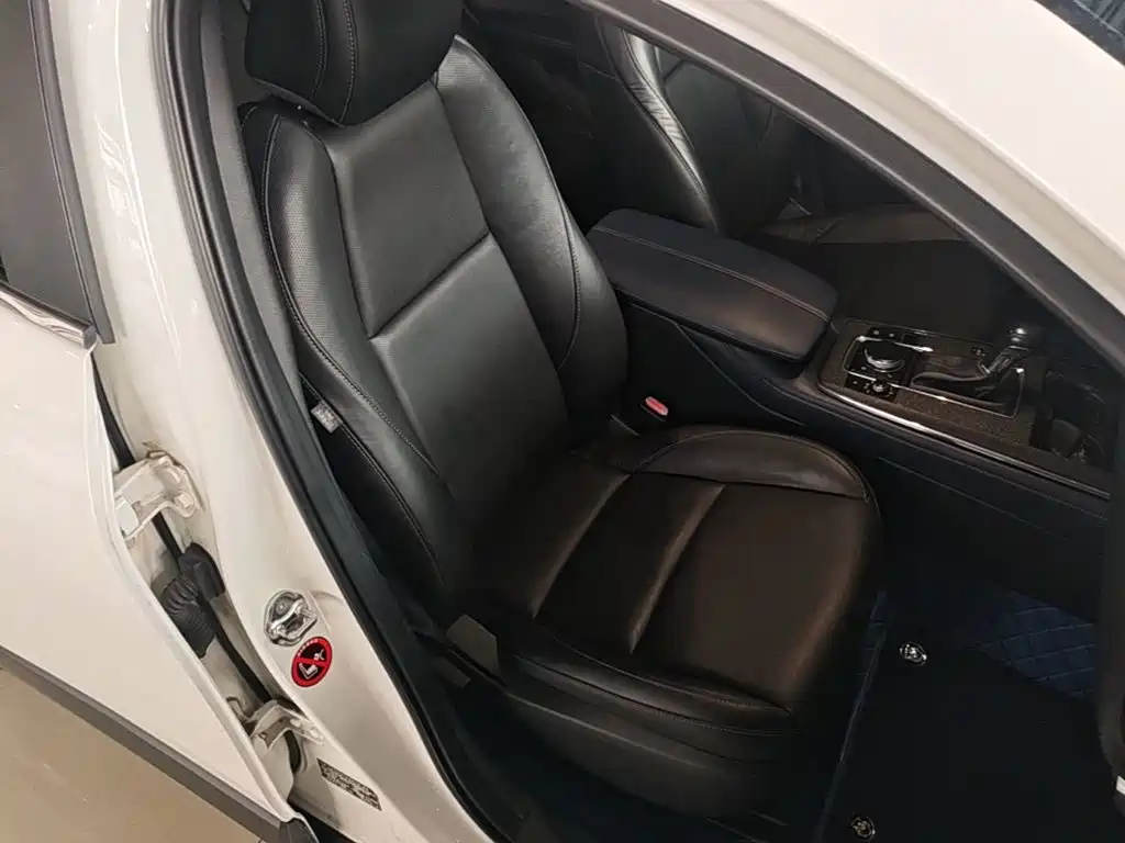 Mazda CX-30 — миниатюра 25
