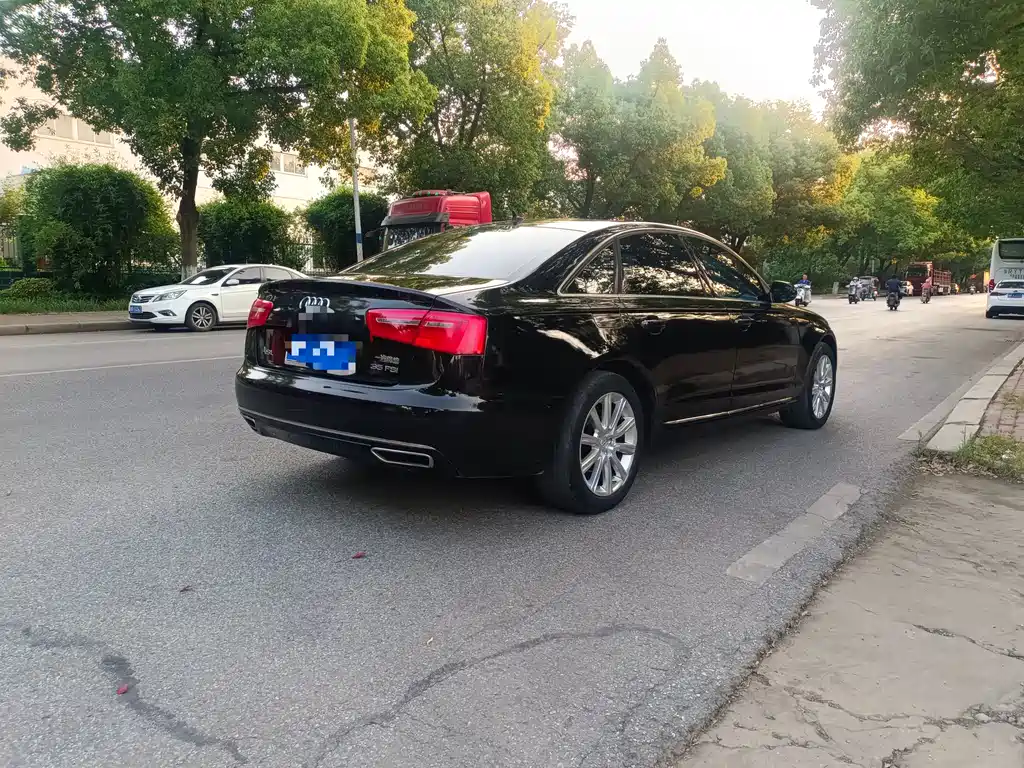 Audi A6L 2014 30 FSI Luxury