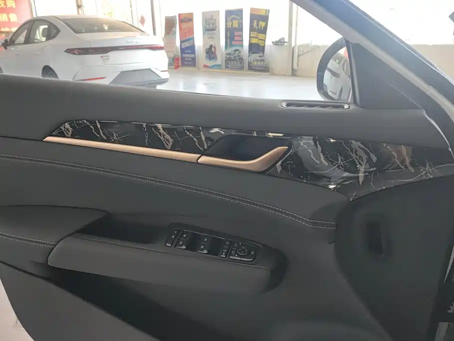 Wuling Xingguang — миниатюра 7