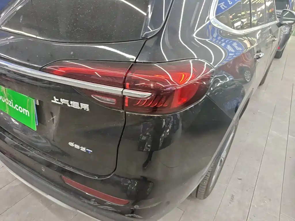 Buick Envision Plus — миниатюра 8